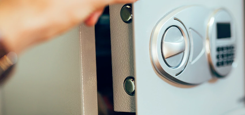 Fingerprint Safe Openers in Los Osos, CA